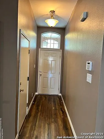 3 bed, 2.0 bath, 1638 sqft, $1,850 — Photo 3