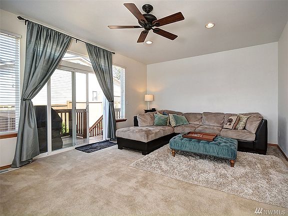3rd image of 26504 NE Anderson St