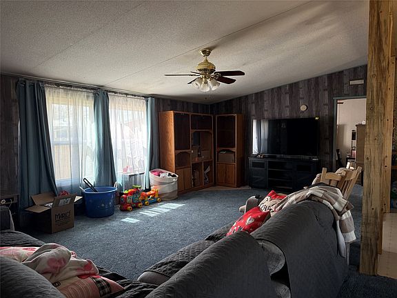 3rd image of 1005 Calle Morena