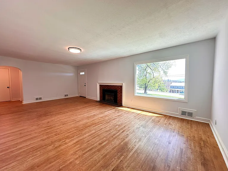 2057 Lee Jackson Hwy — Photo 13