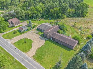 8612 Stevensville Baroda Rd, Baroda, MI 49101