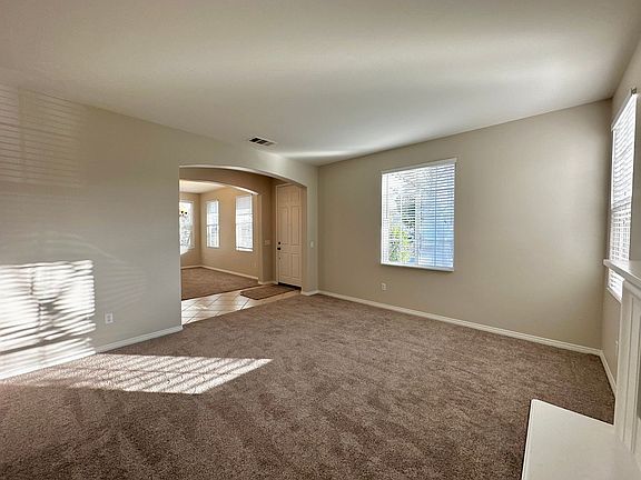 3rd image of 313 E Clara St