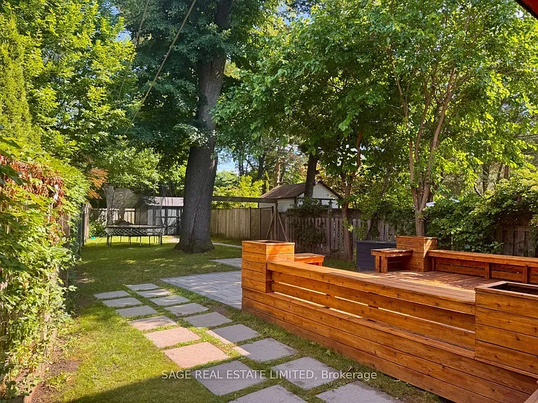 38 Baby Point Rd — Photo 17