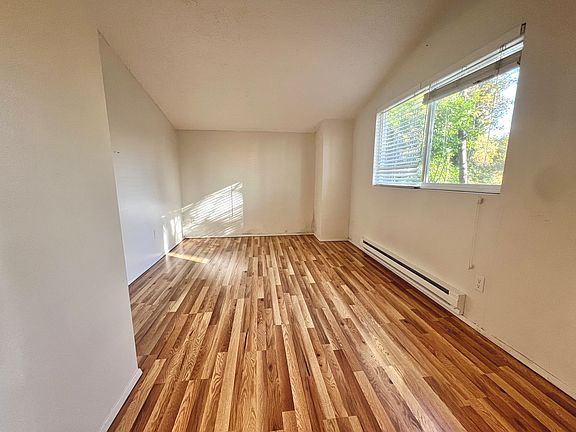 Mater bedroom facing south