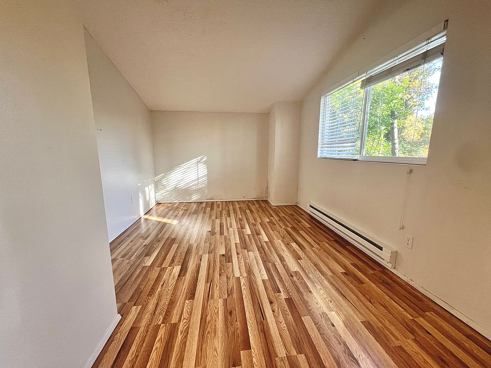 Mater bedroom facing south