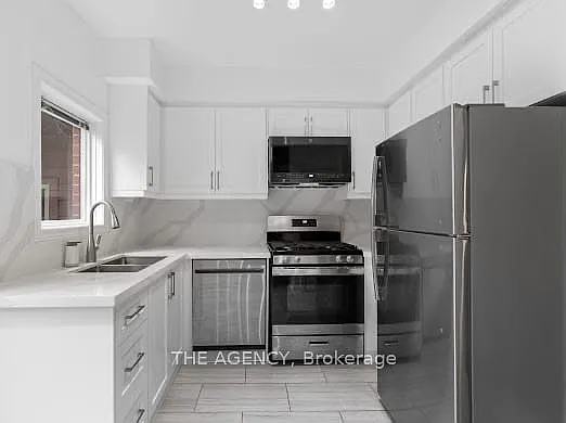 185 Lippincott St — Photo 5