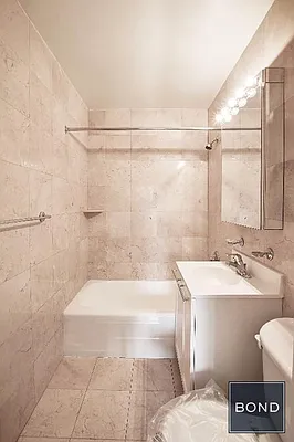 Rented by Bond New York | media 15