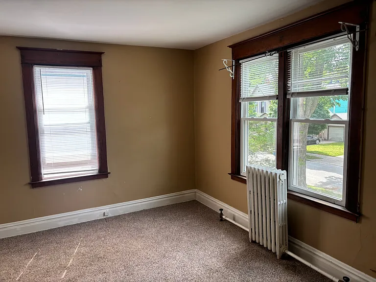 657 Kellogg St SE — Photo 10