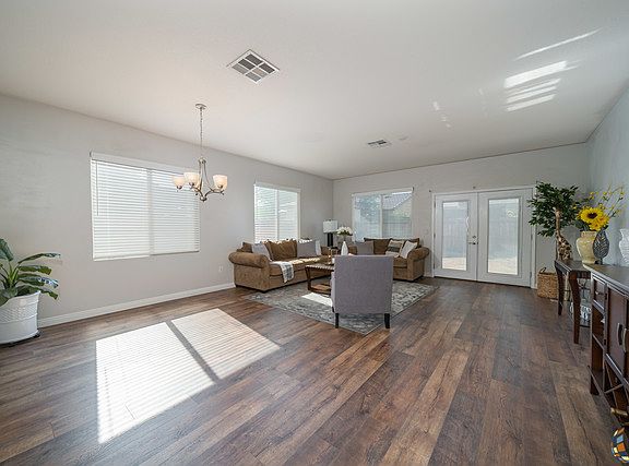 5th image of 63 W Black Hills Dr