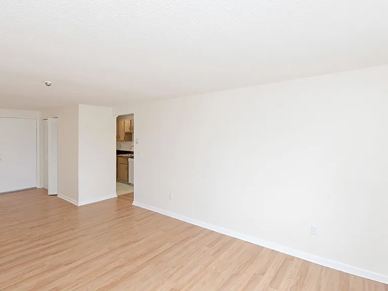 Legacy Apartments Rockland — Photo 7