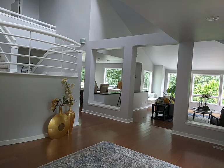 11950 NE 36th Pl — Photo 3
