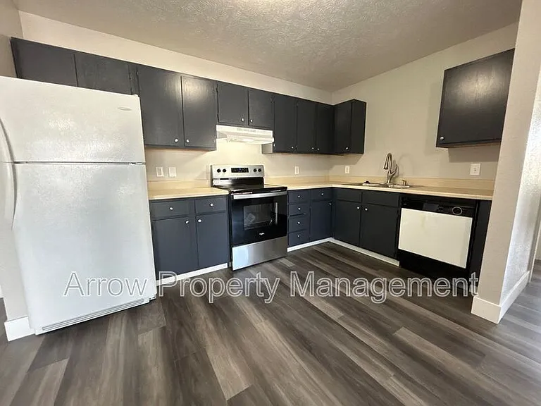 940 S 27th St #2 — Photo 4