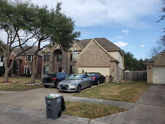 2nd image of 6711 Walnut Sq