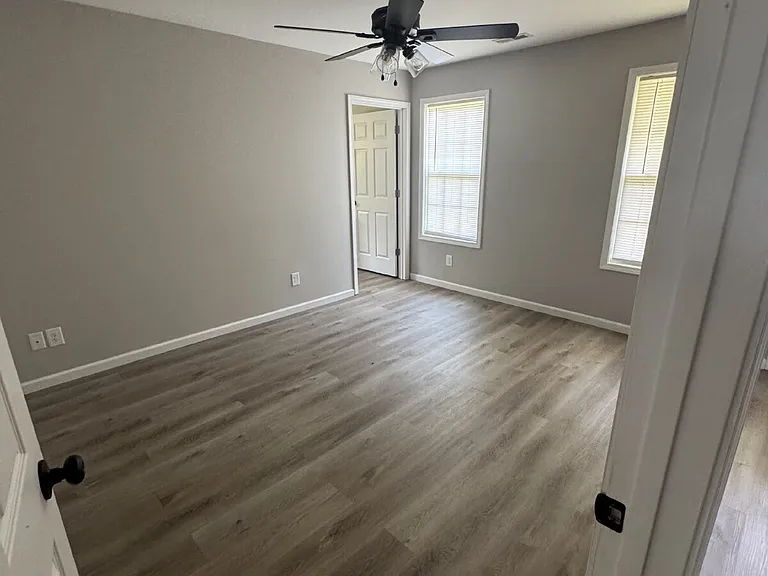 85 Smith Glen Dr — Photo 6