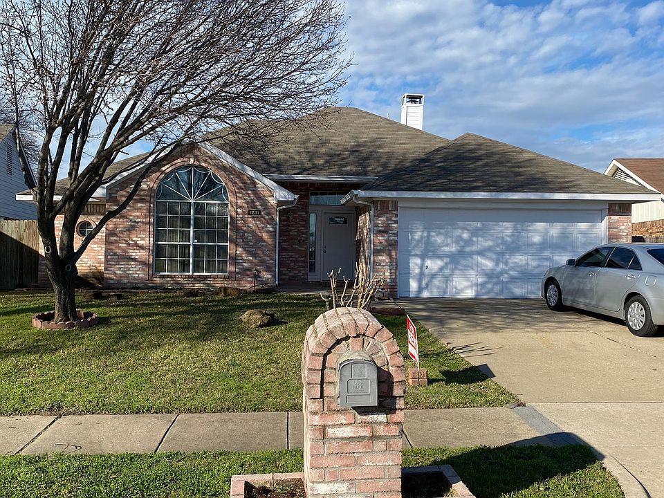 1st image of 1231 Lakeshore Dr