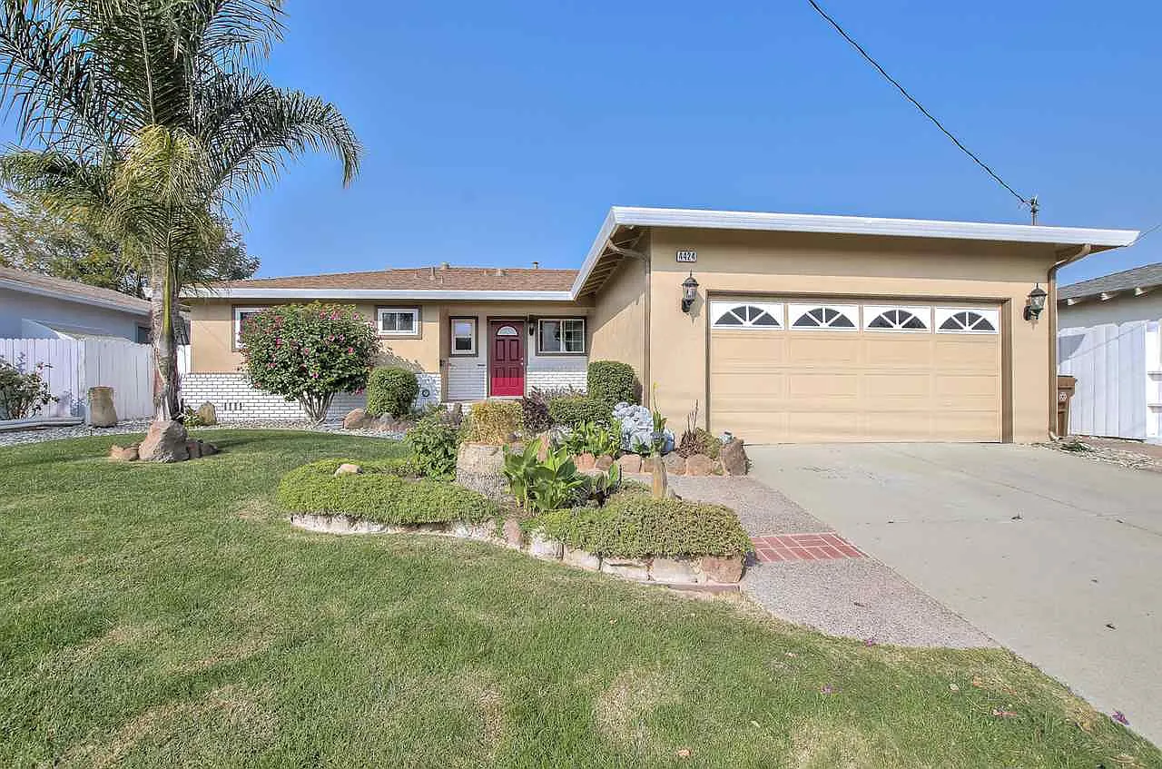 4424 Belle Dr photo 1