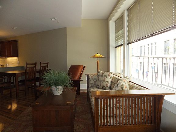 3rd image of 110 Montgomery St APT 302