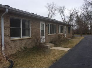 2401 26th St #A, Zion, IL
