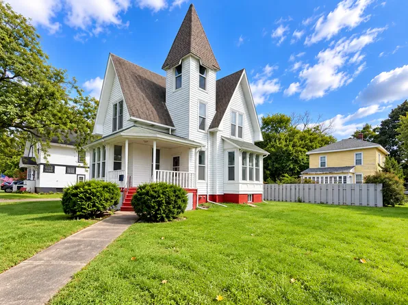 208 W Pells St, Paxton, IL 60957