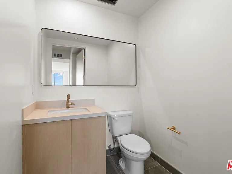 1808 Lincoln Blvd #507 — Photo 13