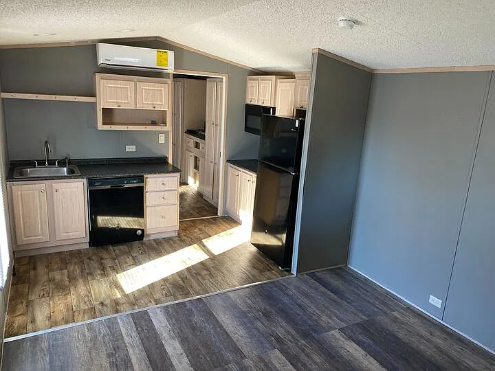 1 bed, 399 sqft, $845 — Photo 2