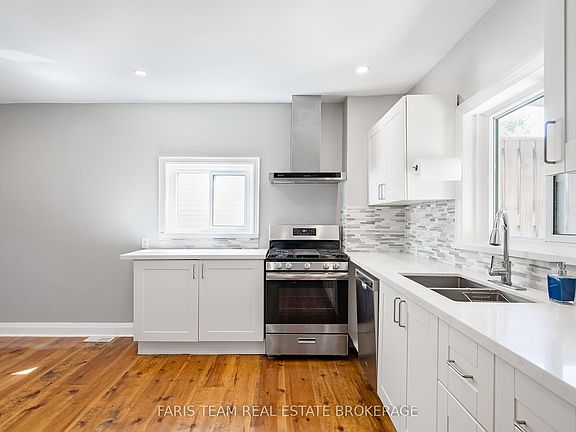 5th image of 277 Gloucester St