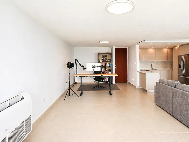 Waldorf Tower Ave. Isla Verde #804 — Photo 4