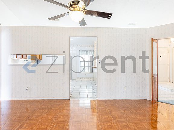 3rd image of 4612 Miranda Cir