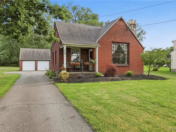 5773 Broadway St, Lancaster, NY 14086