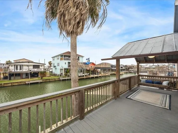 85 Bayou Vista Dr, Hitchcock, TX 77563