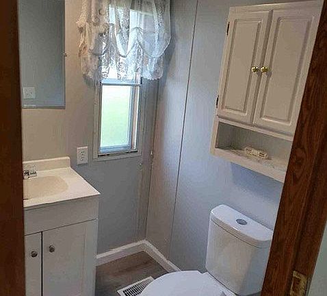 5th image of 12 Chestnut Ct #12