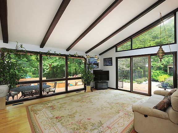 Great Views & Beamed Ceiling