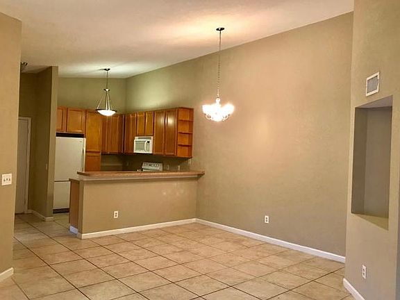 5th image of 6025 Scotchwood Gln APT 204