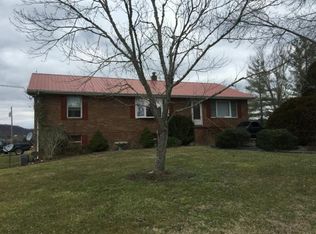 1785 Oasis Rd, Bulls Gap, TN 37711