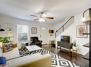 6211 Manor Rd APT 102, Austin, TX 78723