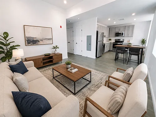 Floor plan 405