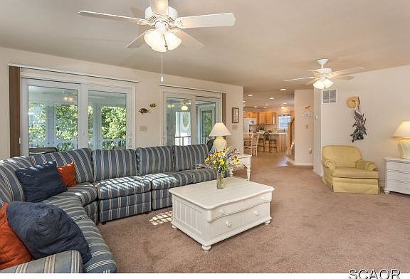 3rd image of 21090 Elizabeth Ave