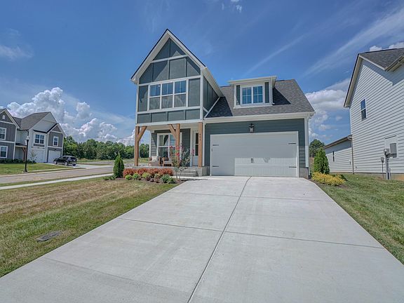 2nd image of 601 Whitetail Ct