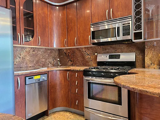 Rented by Matthew Gros-Werter, LREB  | media 11