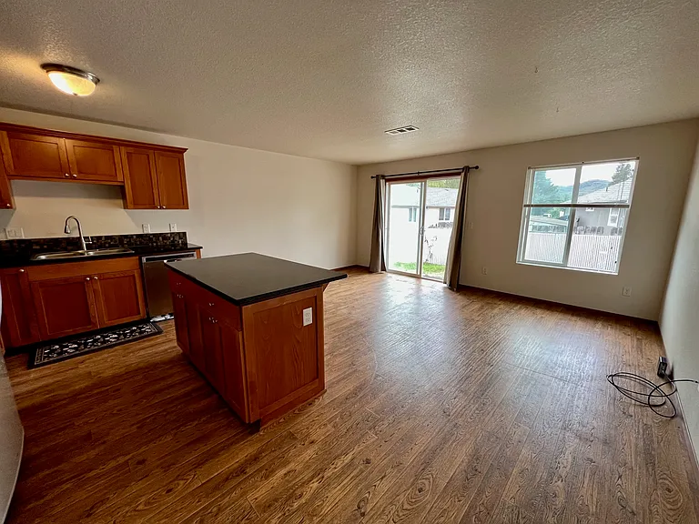 297 Sowell Dr #A — Photo 6