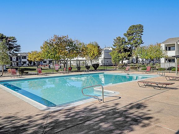 Sunset Terrace - Apartments For Rent in Las Vegas