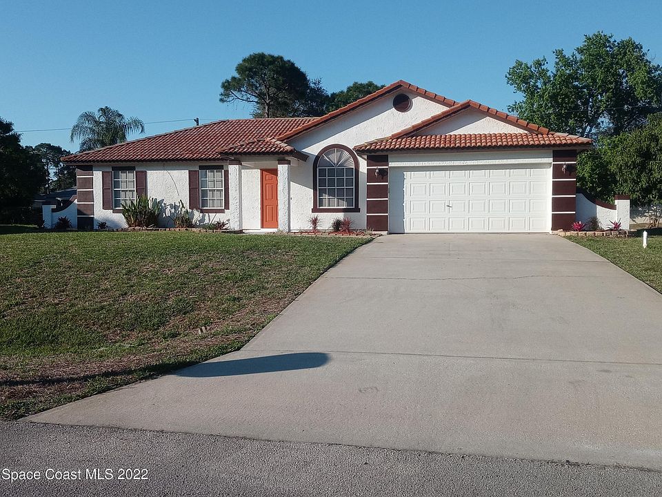 1st image of 551 Londonderry Cir SE