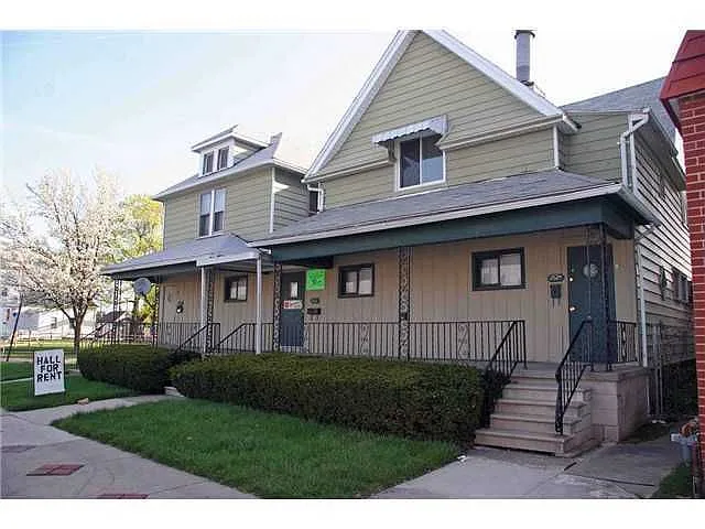2826 Elm St photo 1