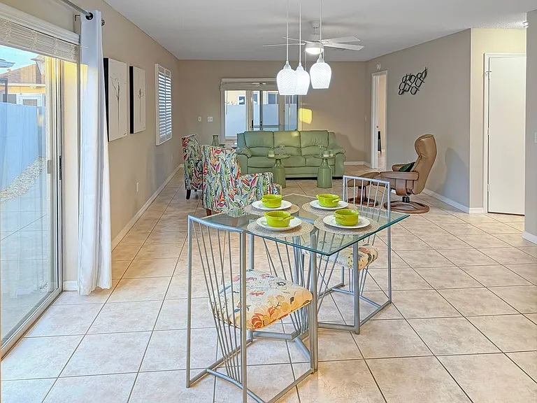 408 Duarte Ln — Photo 10