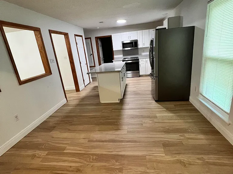 11258 Laura Ln — Photo 4