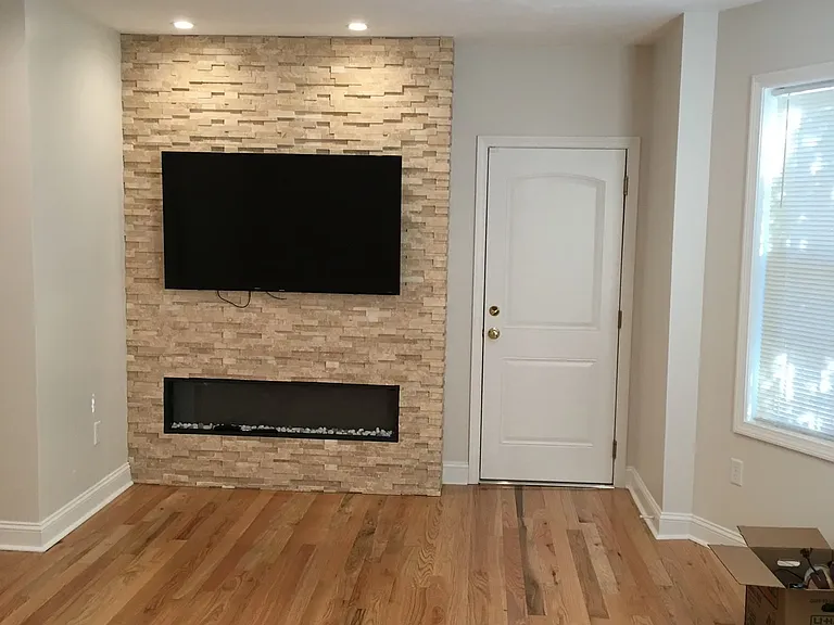 64 Courtland St — Photo 11