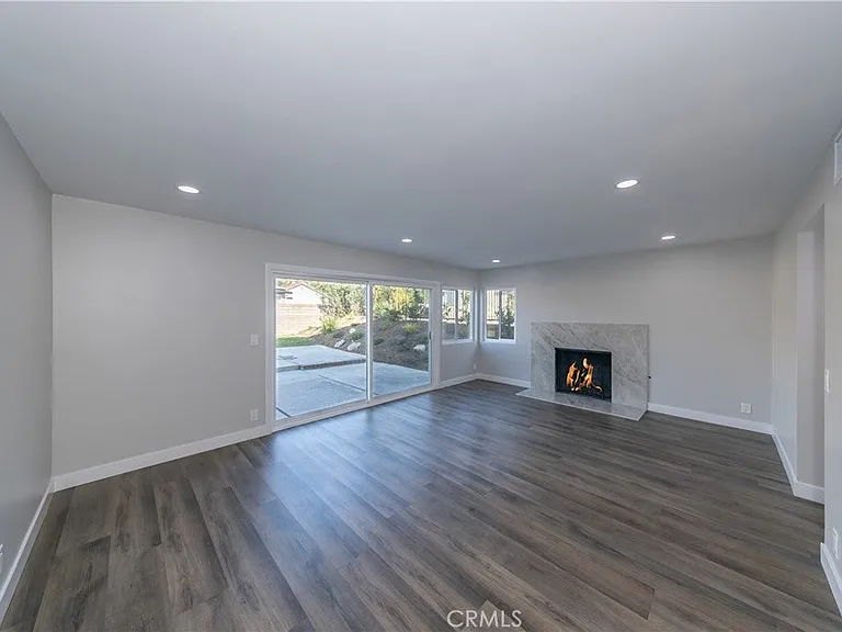 980 S Loyola Dr — Photo 11