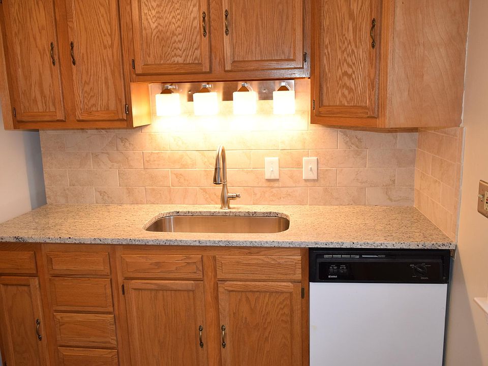 1st image of 15180 Euclid Ave