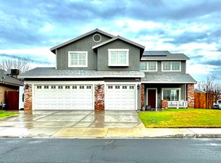 3261 Fountain Plaza Ct, Hanford, CA 93230