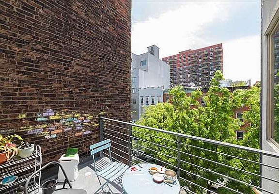2nd image of 871 Bergen St #3E
